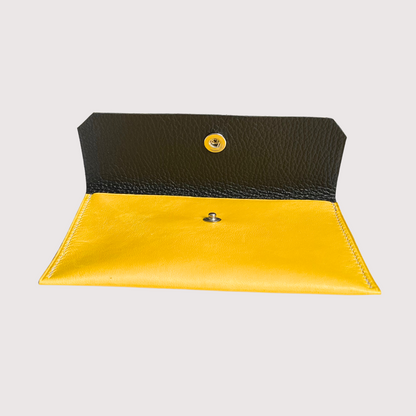 Bene yellow pouch