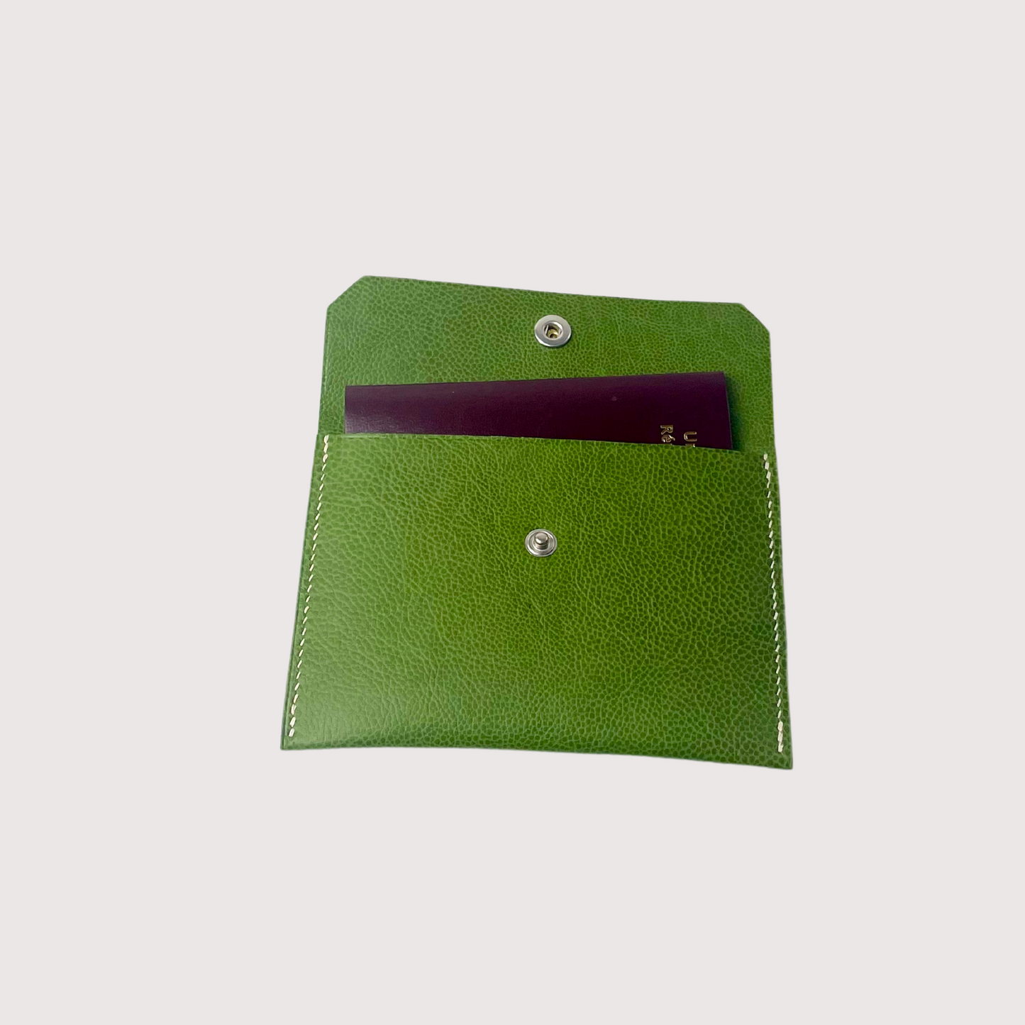 Bene green pouch